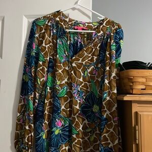 Lily Pulitzer size large blouse.  Super cute and like new.  Worn 2-3 times